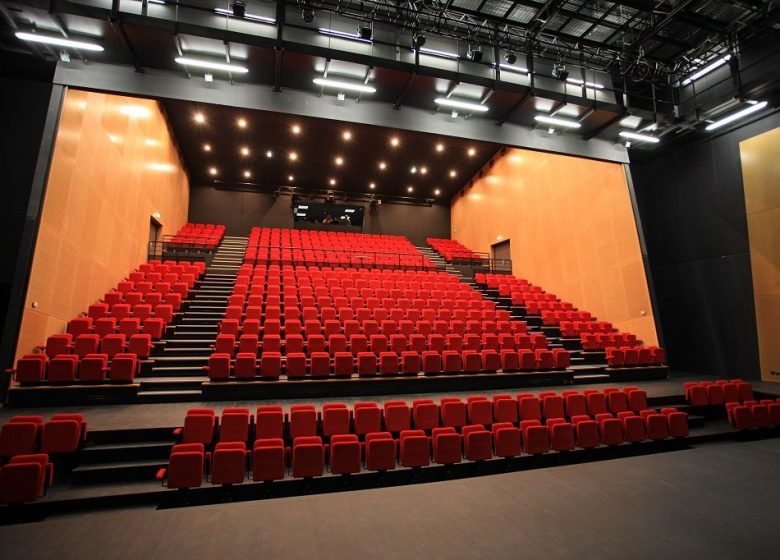 THÉÂTRE FOIRAIL