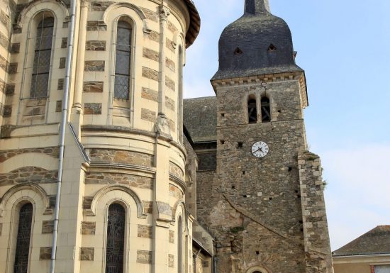 Église Saint-Pierre de Chanzeaux