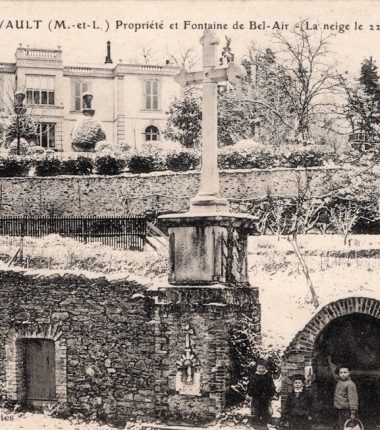 La belle endormie ! Aviez-vous remarqué cette belle demeure ?