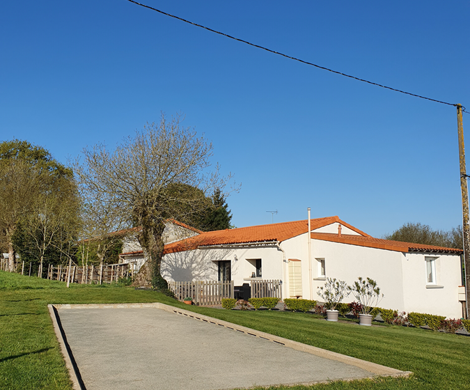 GÎTE AU PETIT BONHEUR