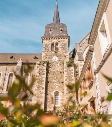 Église Saint-Pierre de Chanzeaux