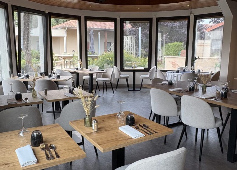 Hôtel Restaurant Le Logis d’Elbée