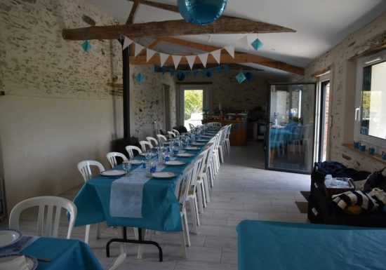 Salle de réception la Pierre Aubrée uniquement pour repas familiaux , baptême pas de soirées musicales