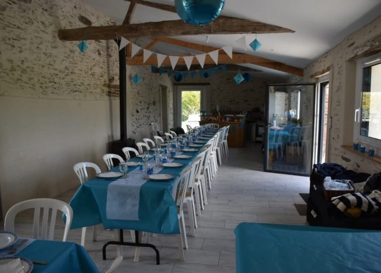 Salle de réception la Pierre Aubrée uniquement pour repas familiaux , baptême pas de soirées musicales