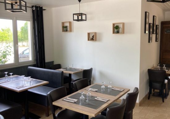 Restaurant La terrasse de l’Èvre