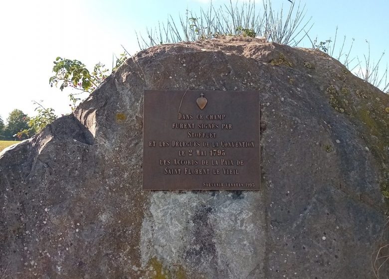 Plaque commémorative aux abords du Château de l’Ouvrinière