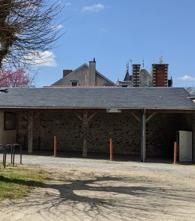 Halte à vélos à La Chapelle Cathelineau