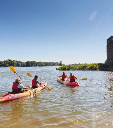 Location de canoë-kayak sur la Loire – L.A. Kayak