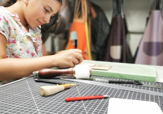 ATELIER MAROLINE : FABRICATION D’UN ACCESSOIRE EN CUIR | DUO ADULTE-ENFANT