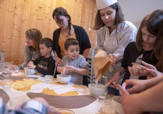 Atelier apprenti crêpier au Moulin de l’Epinay