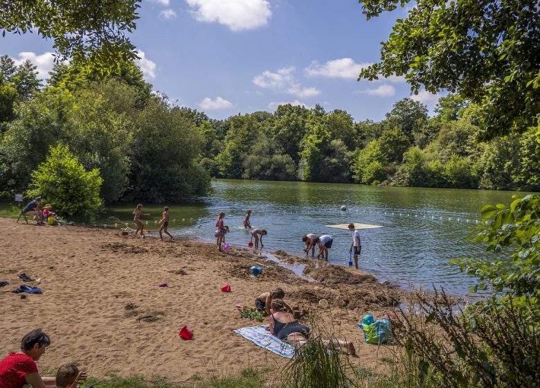 TENTES ÉQUIPÉES AU CAMPING DE COULVÉE