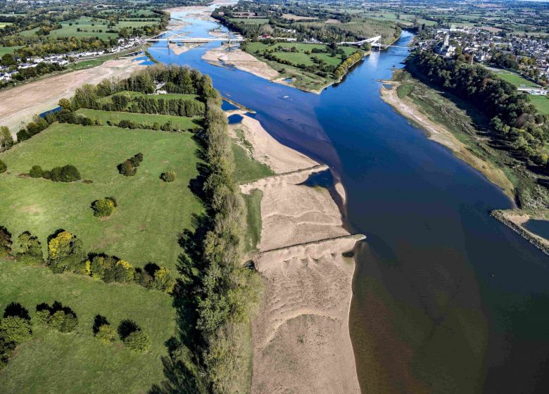 BATEAU HABITABLE DE LOIRE ANGUILLE SOUS ROCHE