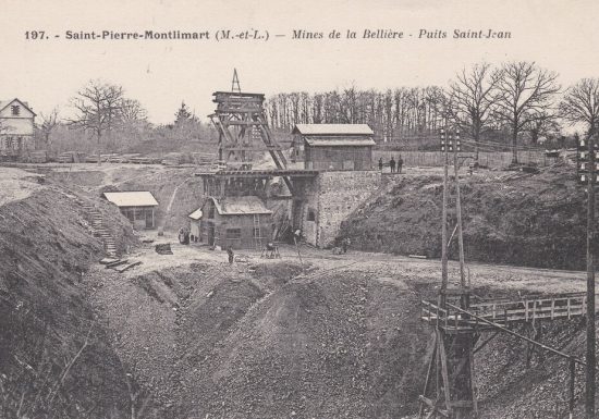 Du filon de quartz au lingot d’or, une longue et bruyante transformation…