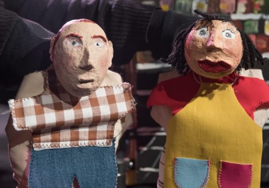 Théâtre de l&rsquo;Èvre – Marionnette Aux pommes biscornues