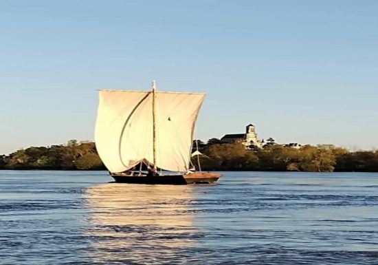Balade en bateau et dégustation de bières artisanales avec Fer de Loire