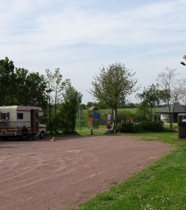 Aire de service camping-car à Chanzeaux