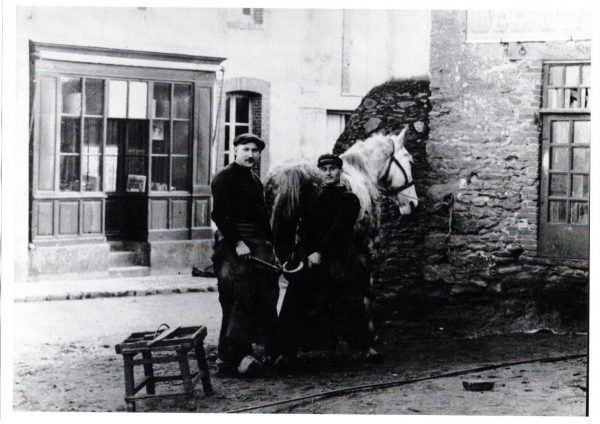 le maréchal ferrant - le hongreur – le bourrelier