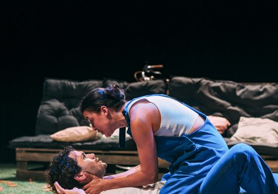 Scènes de pays : Le Jeu de l’amour et du hasard de Marivaux – COLLECTIF L’ÉMEUTE