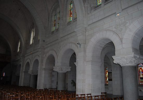 Église Saint-Pierre de Chemillé