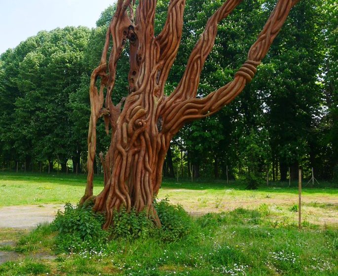 À LA DÉCOUVERTE DES SCULPTURES DU PARC DE BEAUPRÉAU