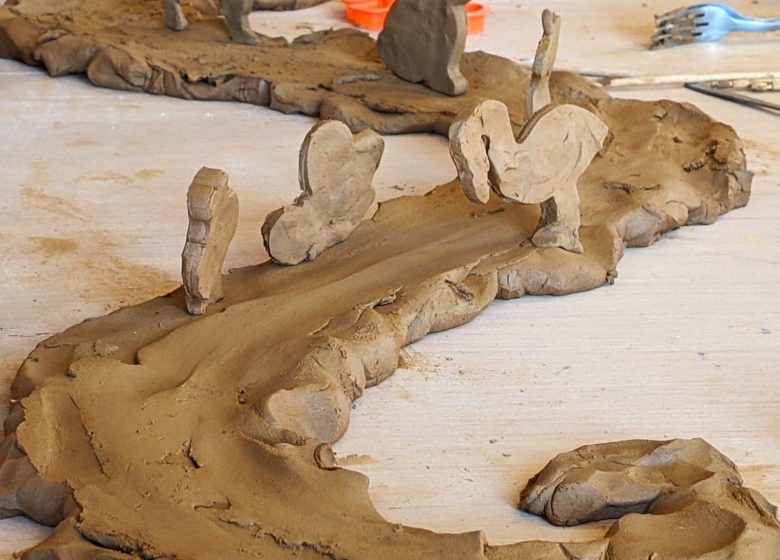 POTERIE | Atelier sensoriel 2-5 ans « Le chemin d’argile »