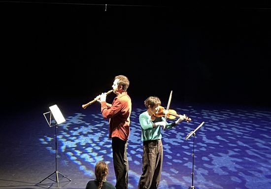 Scènes de Pays : Proches – AMBRA SENATORE & STRADIVARIA