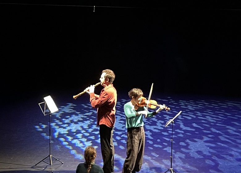 Scènes de Pays : Proches – AMBRA SENATORE & STRADIVARIA