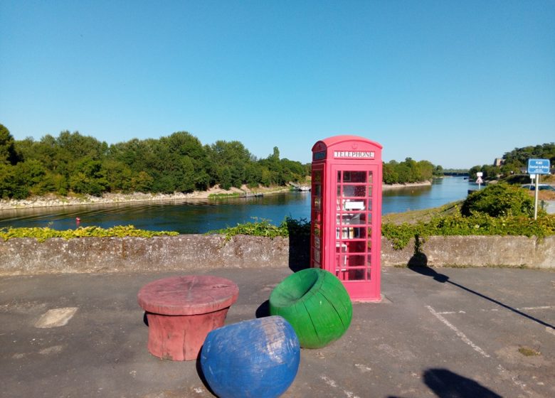 Aire d&rsquo;arrêt principale de La Loire à Vélo à Montjean-sur-Loire