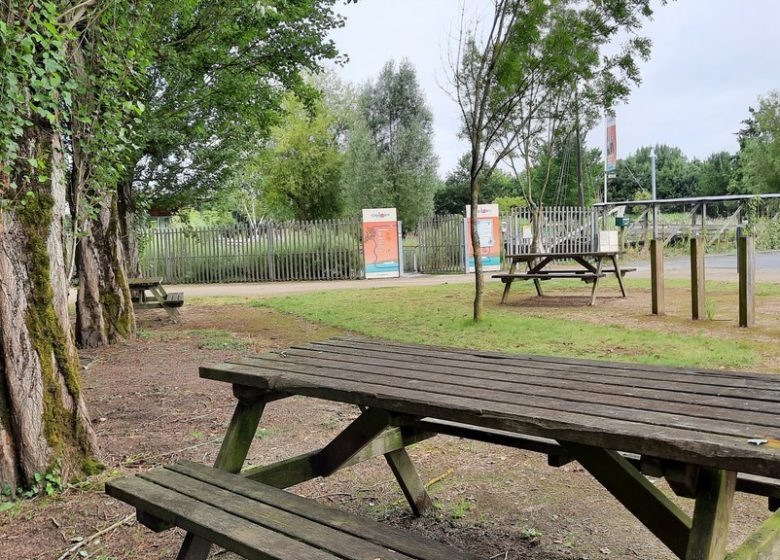 Aire d’arrêt principale de La Loire à Vélo à Montjean-sur-Loire