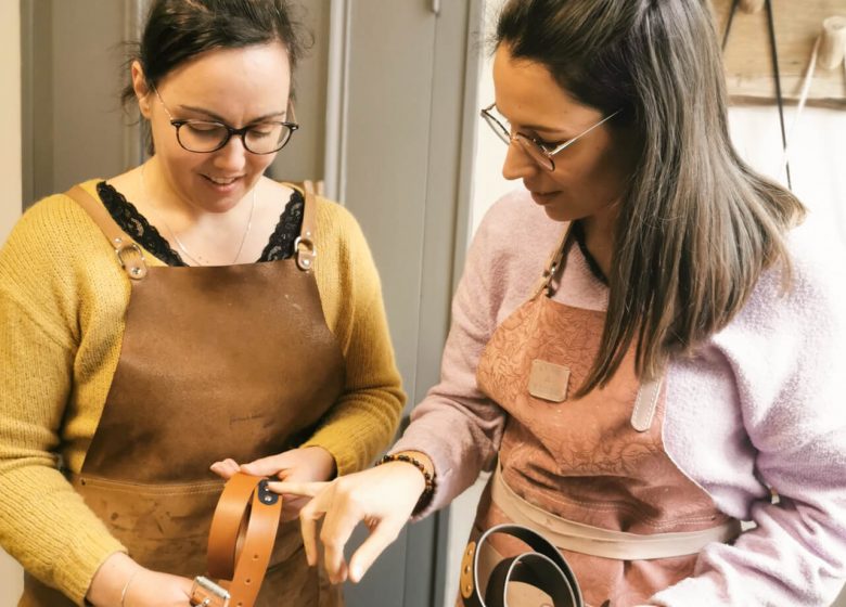 ATELIER MAROLINE : FABRICATION D’UNE CEINTURE ARTISANALE EN CUIR