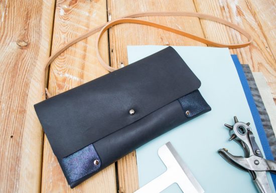 Atelier cuir Maroline : fabrication d’un sac artisanal