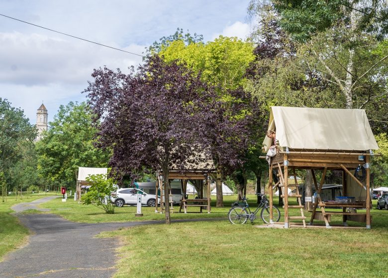 Bivouac sur pilotis à la nuitée au Camping Eco Loire
