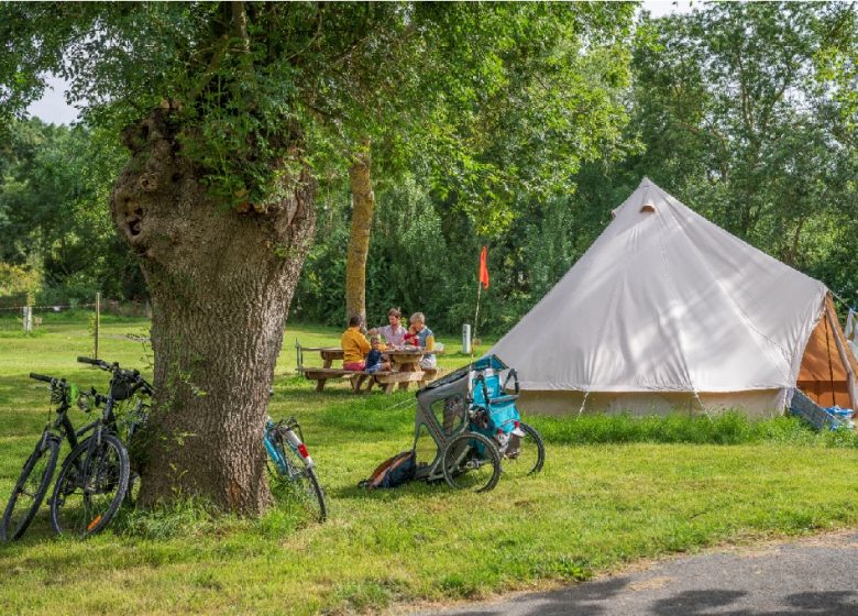 TENTES SAHARIENNES ÉQUIPÉES AU CAMPING ECO LOIRE