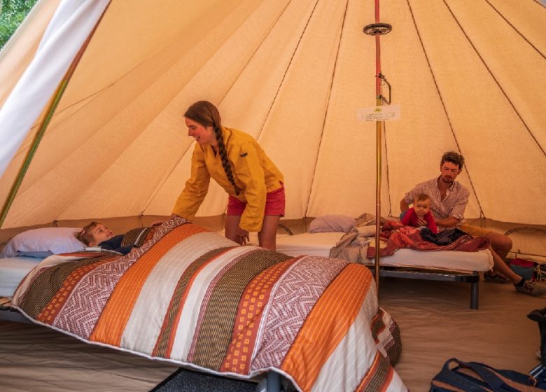 Tente saharienne équipée à la nuitée au Camping Eco Loire