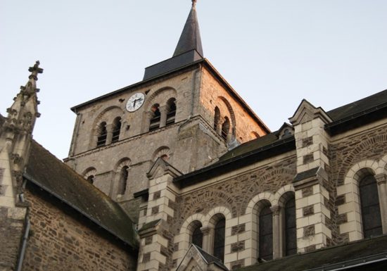 Église Saint-Pierre de Chemillé