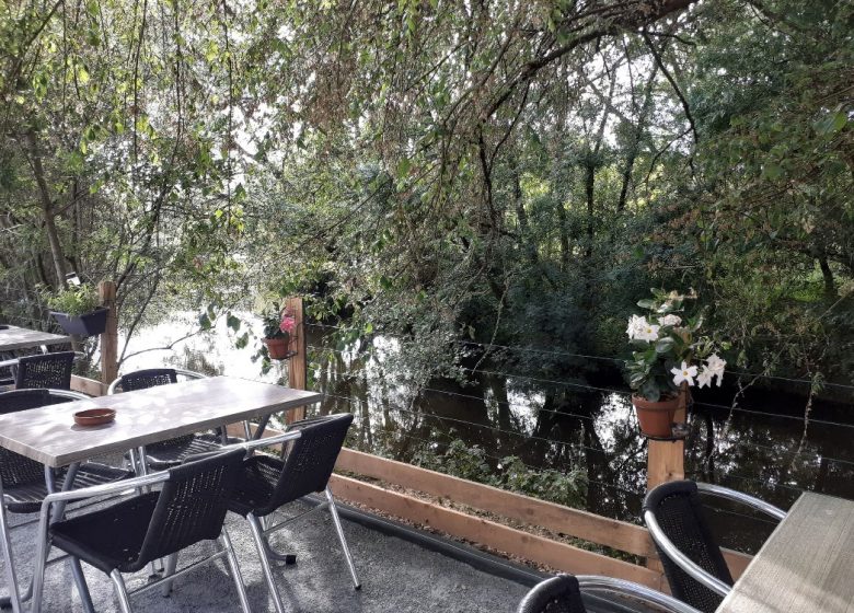 Restaurant La terrasse de l’Èvre