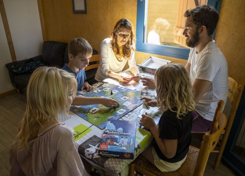 CHALETS ÉQUIPÉS AU CAMPING DE COULVÉE