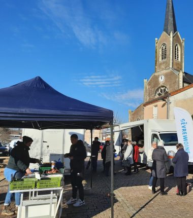 Marché hebdomadaire à Saint-Germain-sur-Moine