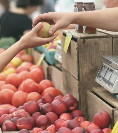 Marché hebdomadaire à Montrevault