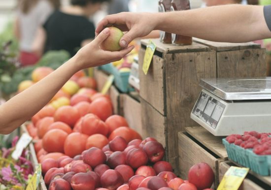 Marché hebdomadaire à Montrevault