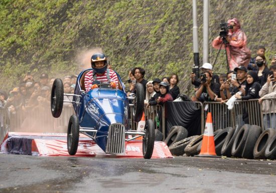 Course de caisses à savon à la Pommeraye
