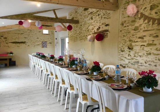 Salle de réception la Pierre Aubrée uniquement pour repas familiaux , baptême pas de soirées musicales