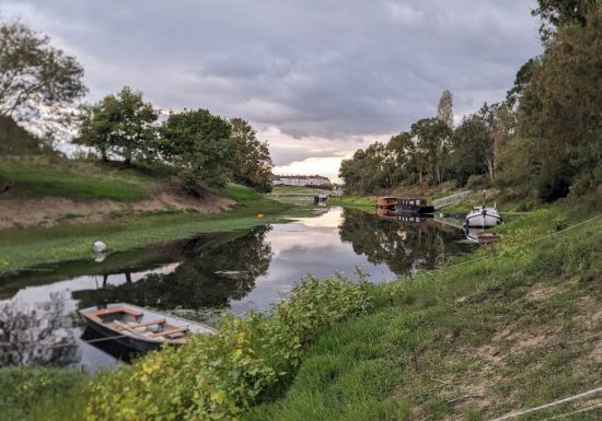 Théatre Les Têtes en l&rsquo;air – Guinguette du bout de l&rsquo;Île