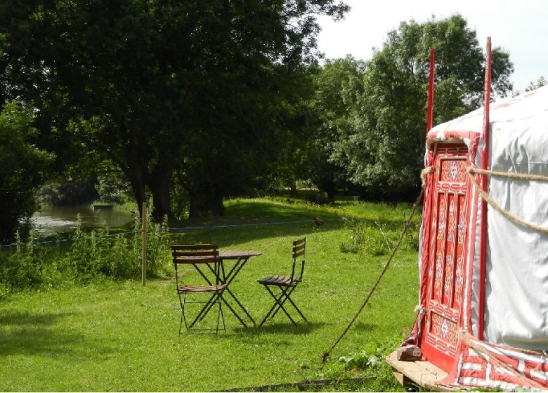Yourtes Au bout de l’île